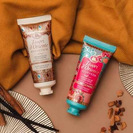 Tesori D'Oriente Ayurvedic Hand Cream With Amla Fruit Extract - Image 3