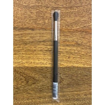 Mac 224S Tapered Blending Brush Made In France - Image 3