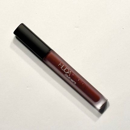 Huda Beauty Liquid Matte Lipstick First Class 0.14 Oz - Image 3