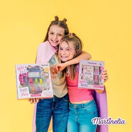 Martinelia Beauty Set And Notebook - Makeup Set With Supergirl Notebook - Image 3