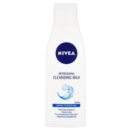 Nivea Refreshing Cleansing Milk For Normal To Combination Skin 200 Ml