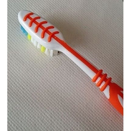 Colgate Extra Clean Toothbrush Triple Pack - Medium - Image 3