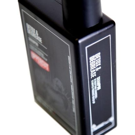 Uppercut Deluxe Detox And Degrease Shampoo Deep Clean To Remove Build-Up - Image 3