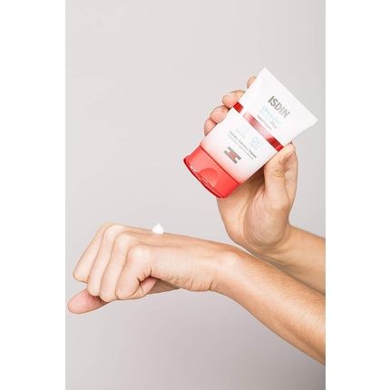 Isdin Ureadin Manos Hand Repair Cream 50+50Ml - Pack Of 2 - Image 3