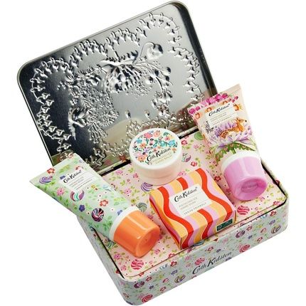 Cath Kidston Carnival Parade Hand Care Tin Hand Cream 30Ml Hand Wash 30Ml Hand Soak 30G Hand Balm 9G Gift Set - Image 3