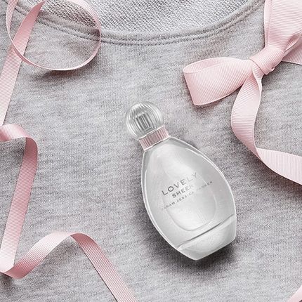 Sarah Jessica Parker Lovely Sheer Body Mist Spray 250Ml